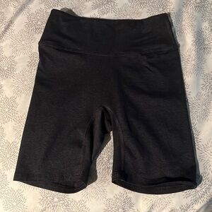 Size Small Isla Movement Biker shorts